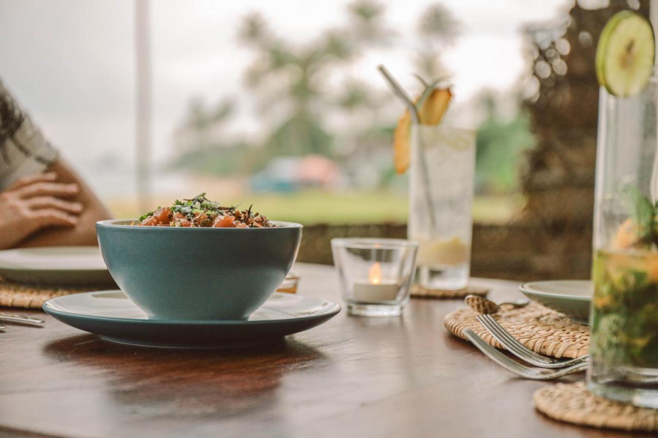 Naomi Beach Hotel Weligama Exterior foto