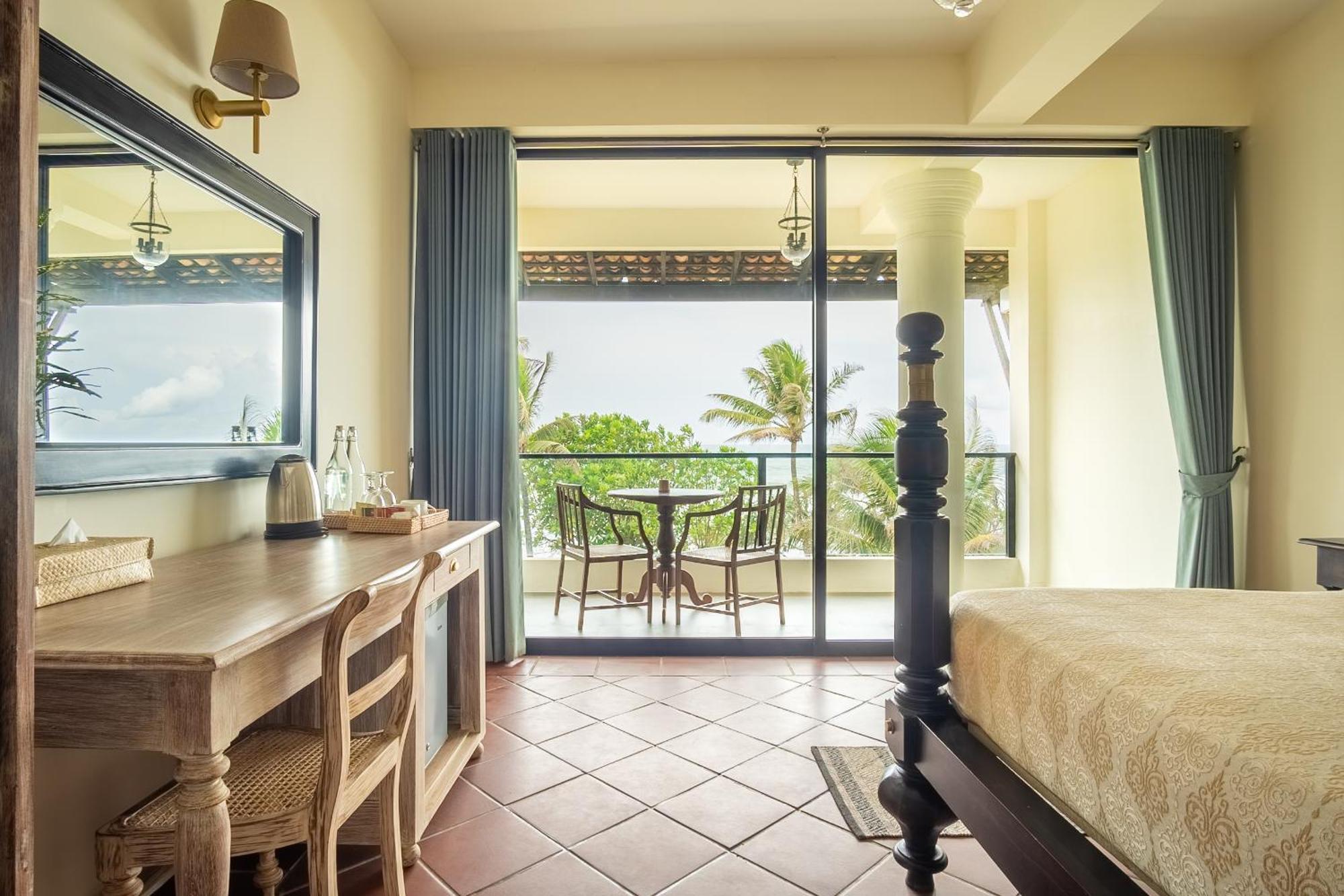 Naomi Beach Hotel Weligama Exterior foto